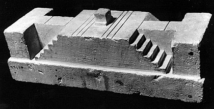 Пирамидальные солнечные часы